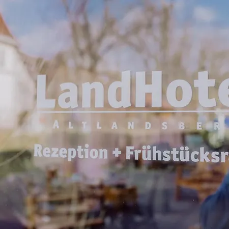 Landhotel فندق *