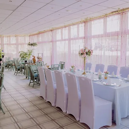 Hotel LandHotel *